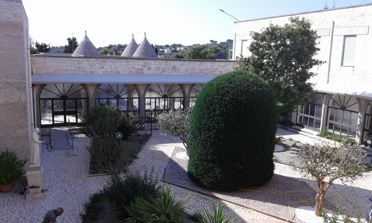 Trullo Dell'Immacolata - Casa Vacanze Gestita Da Suore 셀바디파사노 외부 사진